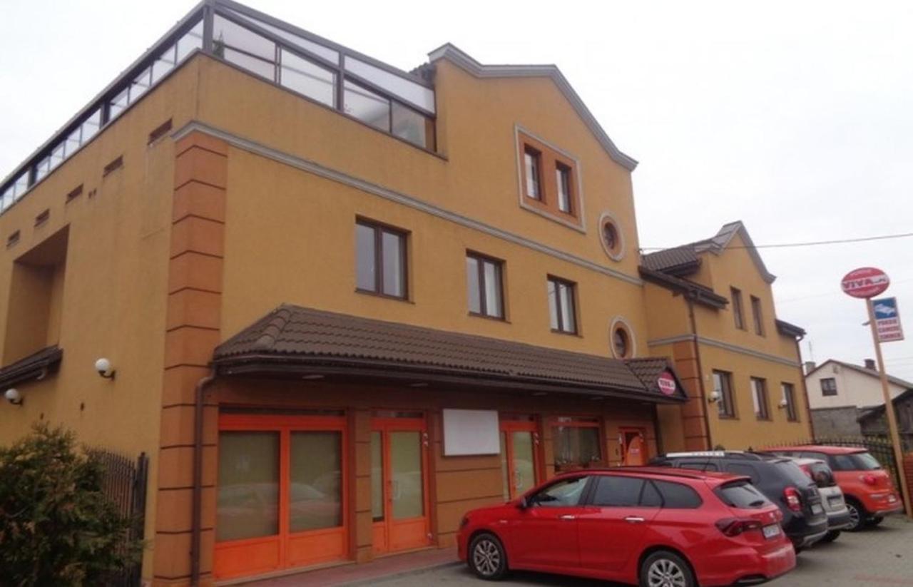 Noclegi Viva Mszczonów Exteriör bild
